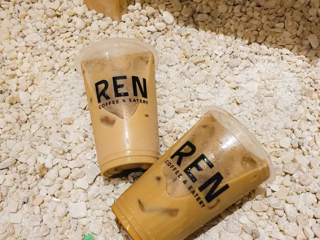Gambar Makanan Ren Coffee & Eatery 2