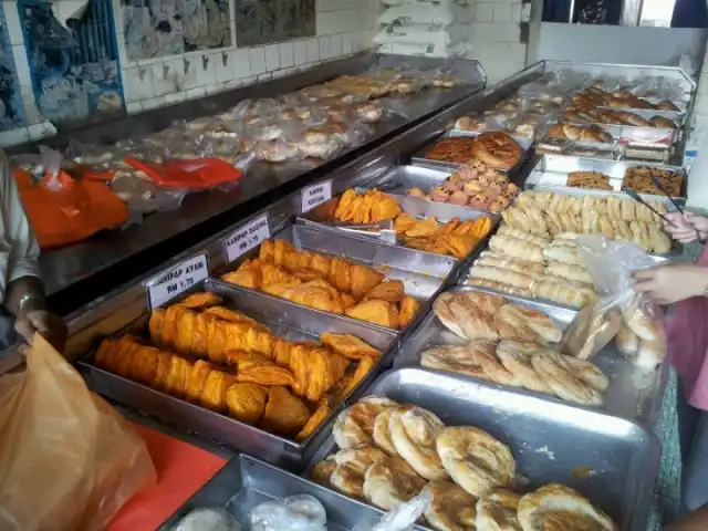Salahuddin Bakery Food Photo 1