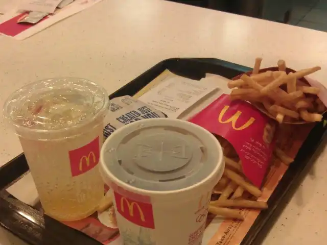 McDonald's & McCafé Food Photo 2