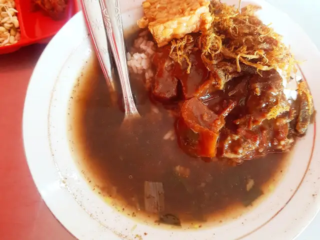 Gambar Makanan Rawon Pak Pangat Wonokromo 7