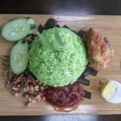 Nasi Lemak Hj. Zaini (Wangsamaju) by sBRJ