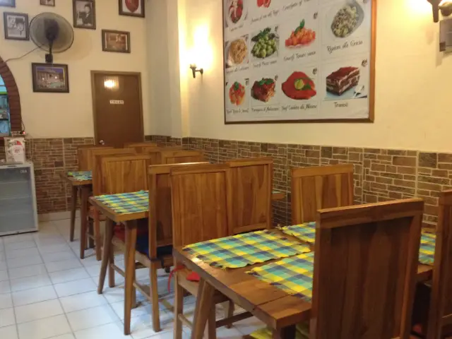 Gambar Makanan Warung Pizzeria Roma 1