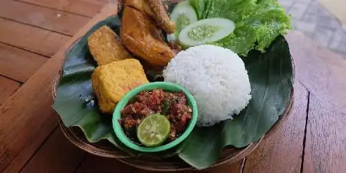 Sambal Granat, Pesanggrahan Meruya