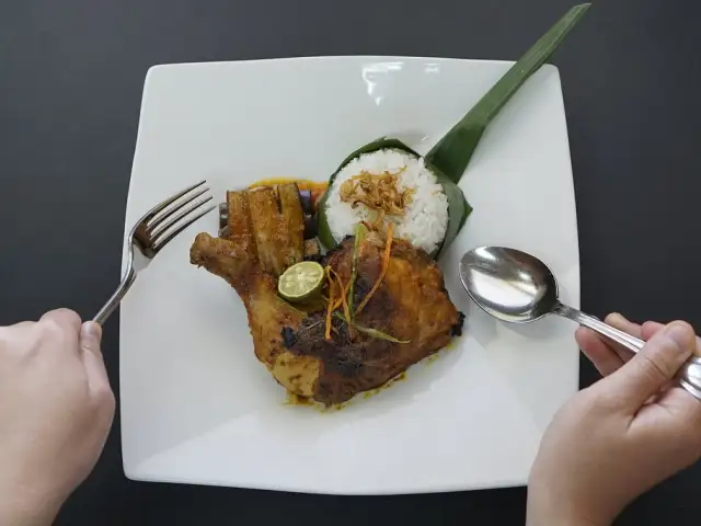 Gambar Makanan Sentral Cawang Restaurant 7