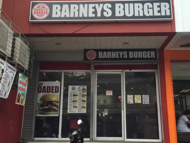 Barneys Burger Food Photo 4