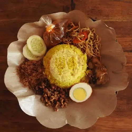 Gambar Makanan Nasi Kuning Kunyit Masakan Khas Jawa 9