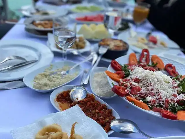 Boğaziçi Yakamoz Balık Restaurant'nin yemek ve ambiyans fotoğrafları 26