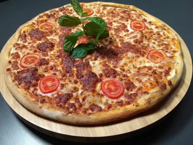 Pizza Scuro'nin yemek ve ambiyans fotoğrafları 4