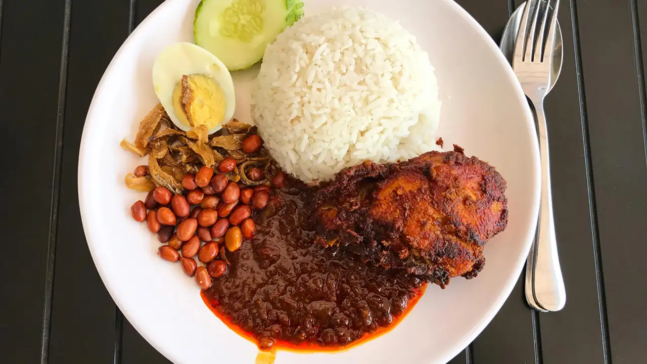 RESTORAN NASI LEMAK ROYALE (PERMAISURI)