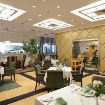 Cafe La Belle - Aktif Metropolitan Hotel