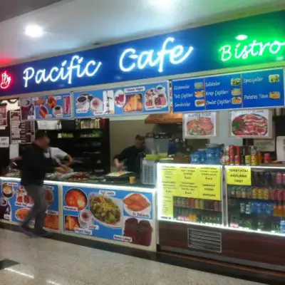 Pasific Cafe