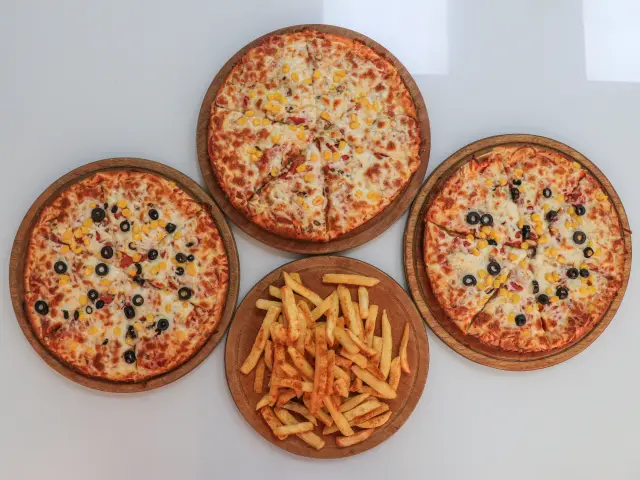 Pizza Smyrna'nin yemek ve ambiyans fotoğrafları 1