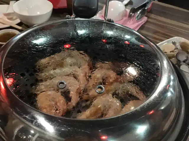 Steamed Seafood Hot Pot Food Photo 1