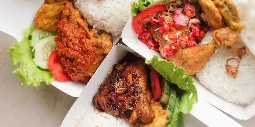 Ayam Penyet Juara, Medan Timur