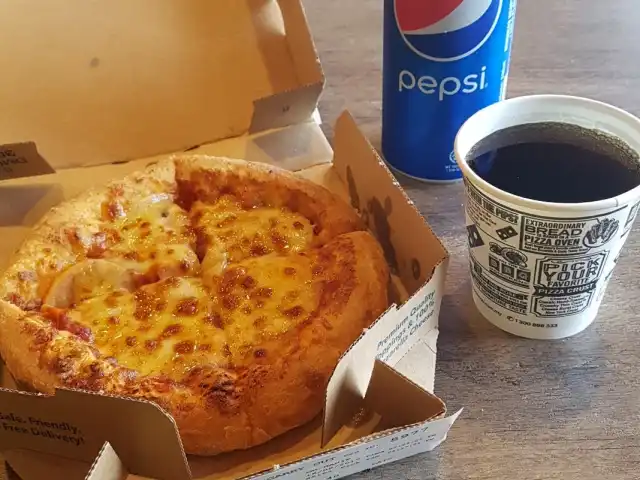 Domino's Pizza Food Photo 12