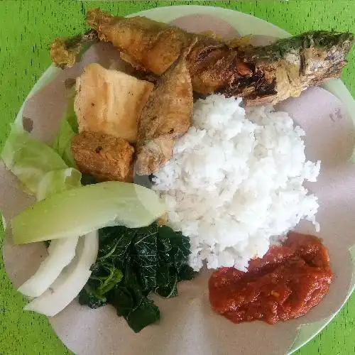 Gambar Makanan Nasi Tempong Pojok, Denpasar 3