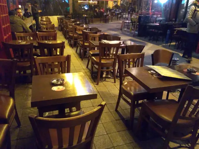 London Pub'nin yemek ve ambiyans fotoğrafları 6