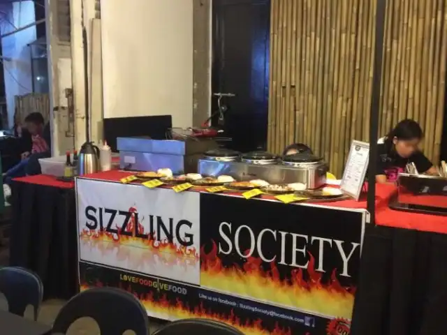 Sizzling Society Food Photo 3