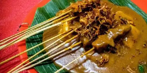 Sate Padang Ajo Laweh Andesti, Seberang Jessy Beard