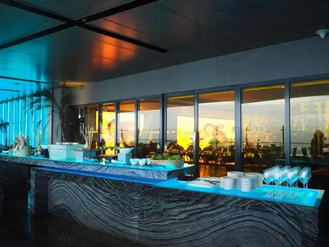 VU's Sky Bar and Lounge Food Photo 7