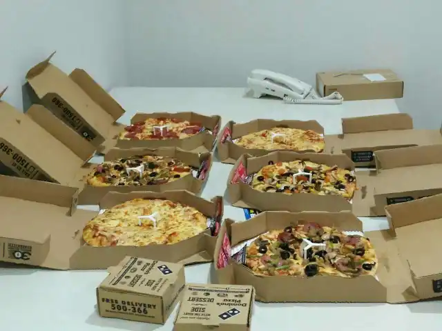 Gambar Makanan Domino's Pizza 14