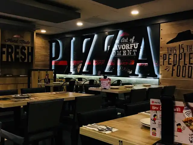 Pizza Hut Food Photo 4