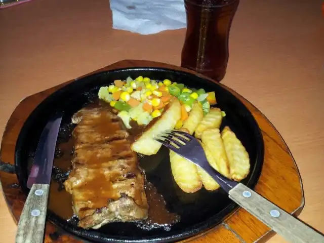 Gambar Makanan "AROMA" Steak 8