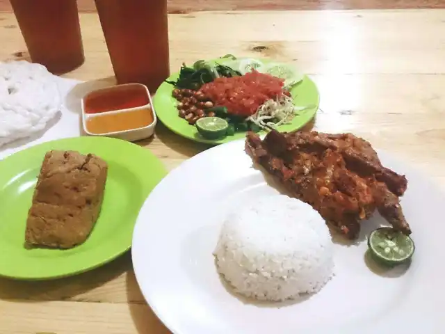 Gambar Makanan Ayam Bakar Taliwang Rinjani 16