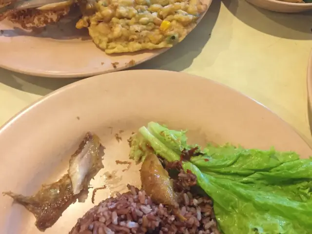 Gambar Makanan Warung Nasi Ampera 9