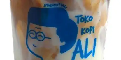 Toko Kopi Ali, Letkol Iskandar