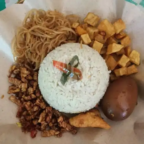 Gambar Makanan Nasi Jinggo Bu Dian, Legian 15