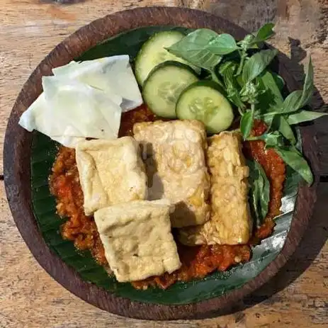 Gambar Makanan Penyetan Oemge, Canggu 10