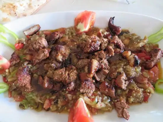 Zumrut Restaurant'nin yemek ve ambiyans fotoğrafları 1