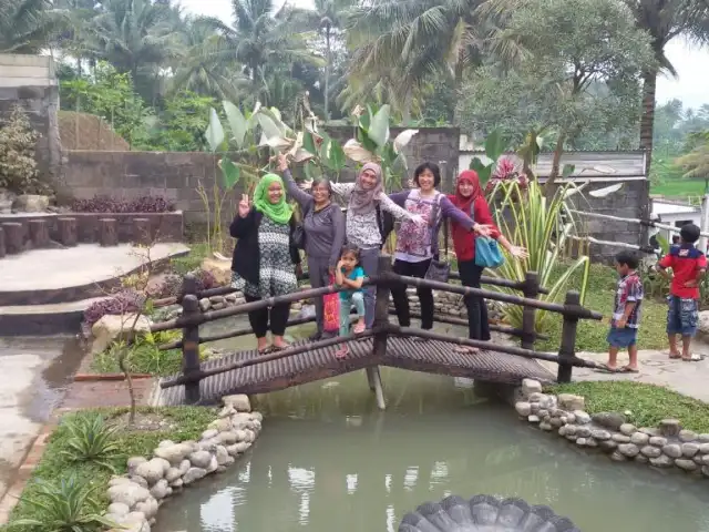 Gambar Makanan Cimory on the Valley 15