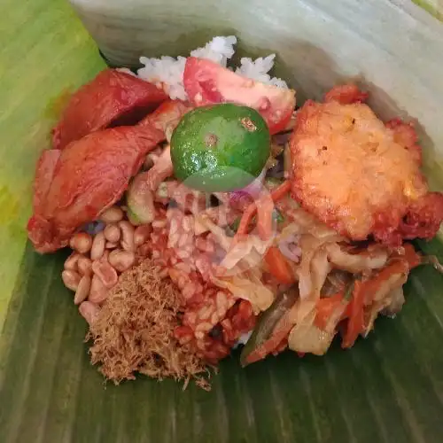 Gambar Makanan Nasi Bungkus Daun Khas Pagutan 9