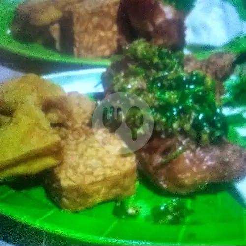 Gambar Makanan Ayam & Ceker Rica Rica kemangi, Tukad Yeh Aya 11