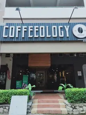 Coffeeology cafe