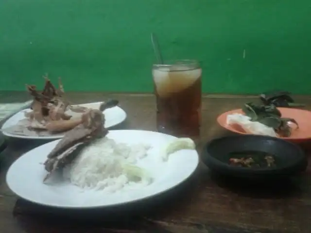 Gambar Makanan Bebek Goreng H. Slamet (Special Sambel Korek) 8