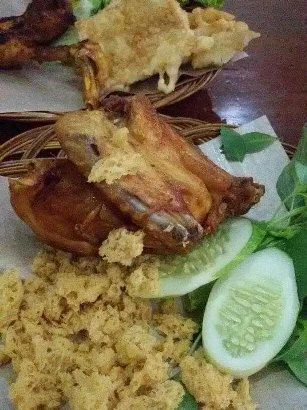 Gambar Makanan Ayam Panggang Rawamangun 17