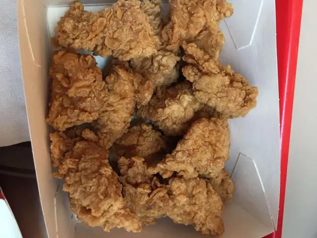 Arden Fried Chicken'nin yemek ve ambiyans fotoğrafları 4