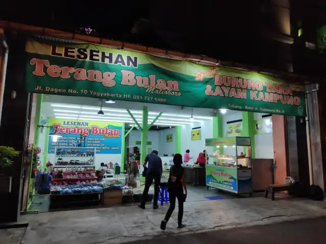 Gambar Makanan Lesehan Terang Bulan 15