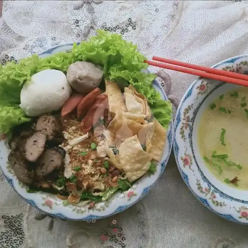 Gambar Makanan Pangsit Mie Ayam Geprek, Merjosari 8