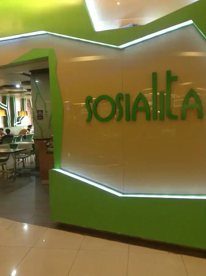 Solaria Sosialita