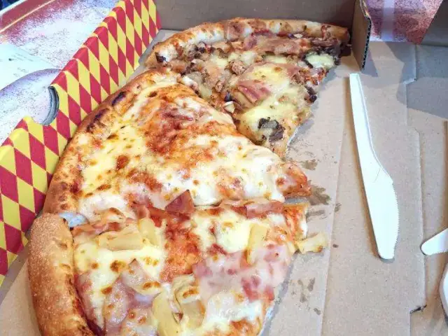 Pezzo Food Photo 7