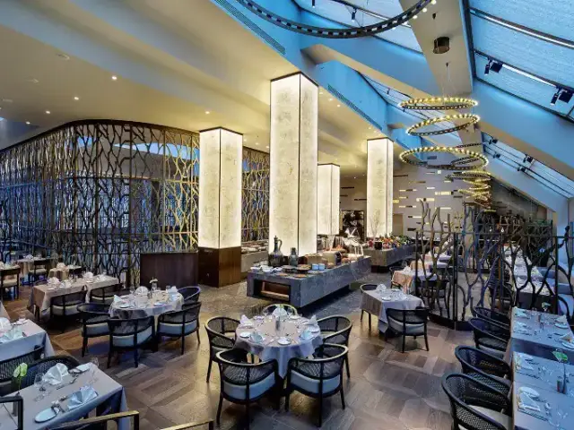 Grenhouse Restaurant - Ankara HiltonSA Hotel'nin yemek ve ambiyans fotoğrafları 3