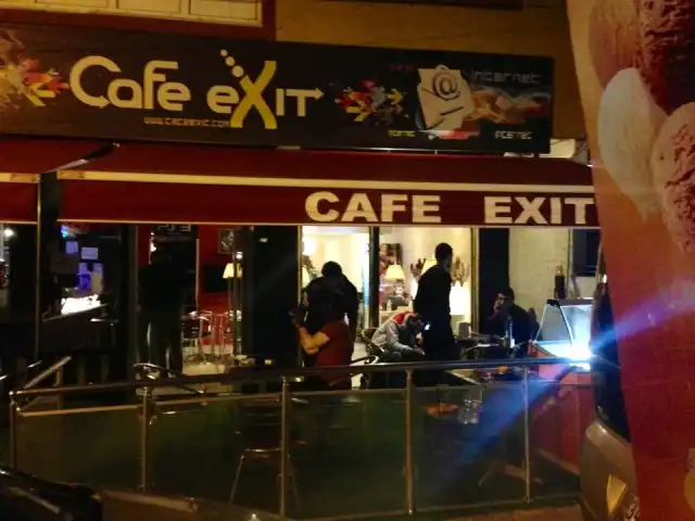 Exit Cafe Restaurant & Eğlence Merkezi'nin yemek ve ambiyans fotoğrafları 7
