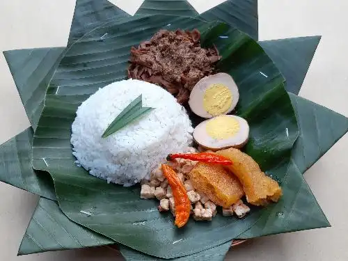 Gudeg Mbok Djam, Gowok Catur Tunggal