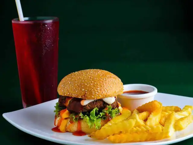 Rayyan Burger Bakar Food Photo 6