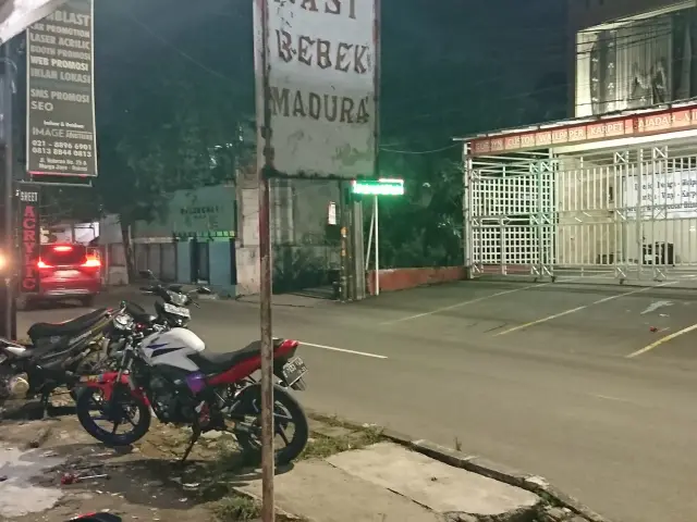 Gambar Makanan Bebek Madura Pedas 7