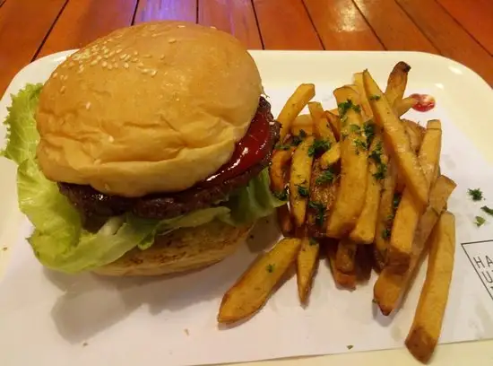 Gambar Makanan Halal Ubud Burger 6